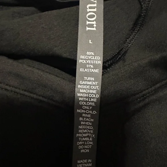 Vuori Black Essential Jumpsuit Size Large NWT - Picture 12 of 14